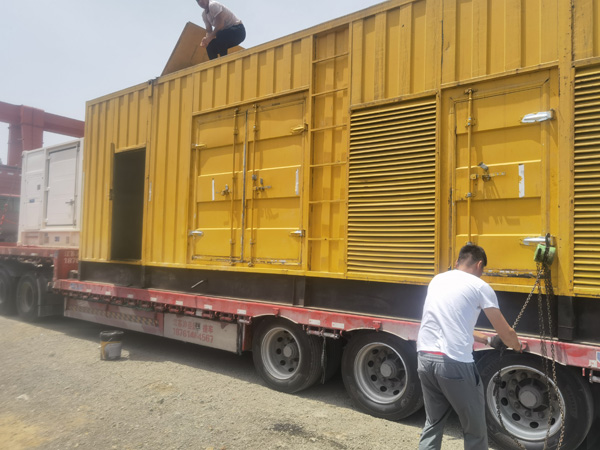 毕节发电机出租100KW发电机需要什么规格的电缆线？